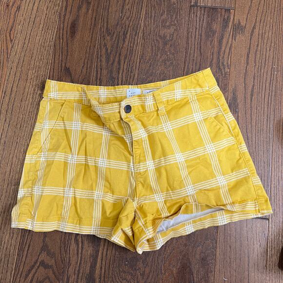 Women's Shorts bundle SZ 8 - Picture 3 of 10